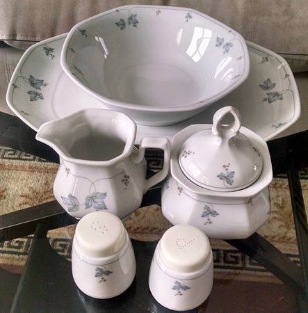 SLT471 Creamer