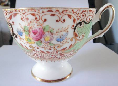 Tudor Rose Green Footed Cup
