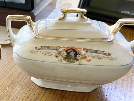 SEB166 Sugar Bowl & Lid