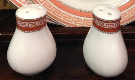 SMJ9 Salt & Pepper Set