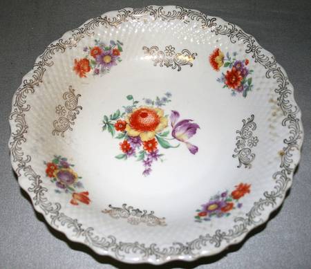 SCH757 9" Round Vegetable Bowl