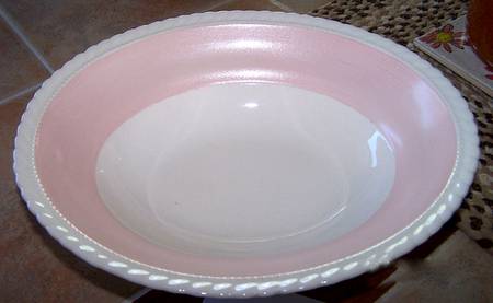 STB87 Pink 9" Oval Vegetable Bowl