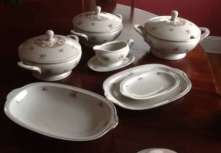 O7654 Tureen &  Lid