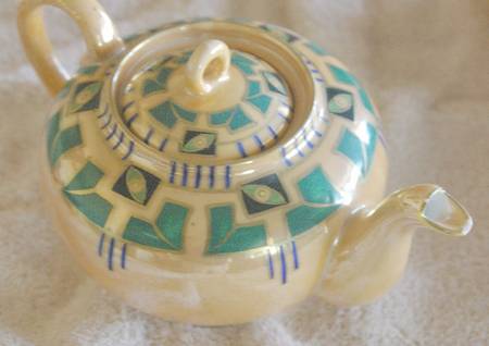 SFU47 Teapot & Lid