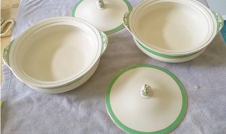 Queens Green by Soho Pottery