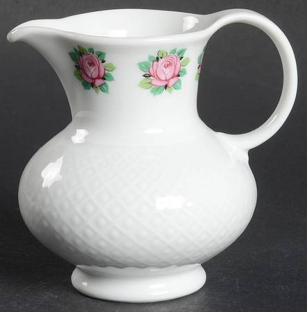 SLT482 Creamer