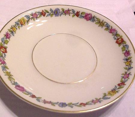 9025 Saucer