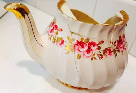 3114 (Roses) Teapot No Lid
