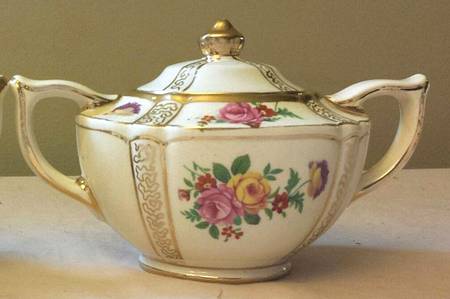 2004 Sugar Bowl & Lid