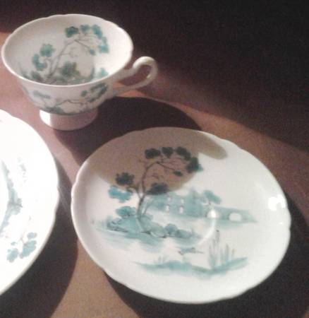 Castle-Aqua Footed Cup & Saucer Set