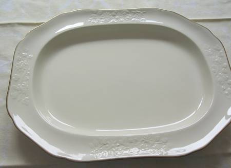 R7989 16" Oval Serving Platter