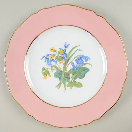 Y4625 (Scalloped) Dinner Plate