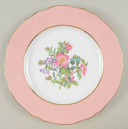 Y4625 (Scalloped) Dinner Plate