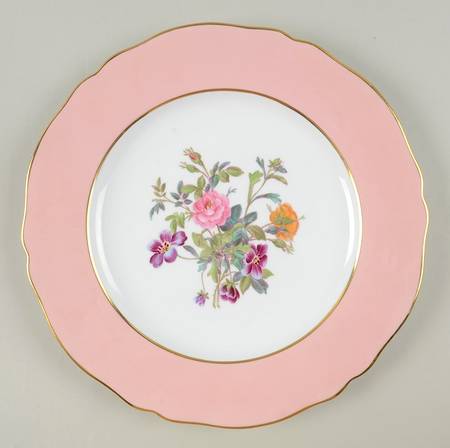 Y4625 (Scalloped) Dinner Plate