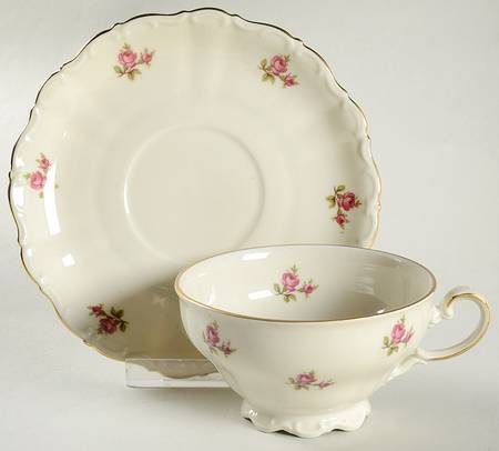 SLT496 Footed Cup & Saucer Set