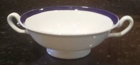 SP702 Footed Cream Soup Bowl