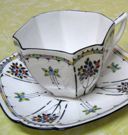 11496 Flat Cup & Saucer Set