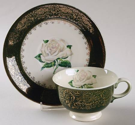 SLM429 (Green Rim) Footed Cup & Saucer Set