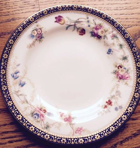 R4891 by Spode
