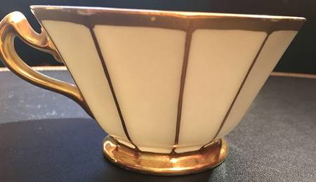 HCZ234 Footed Cup