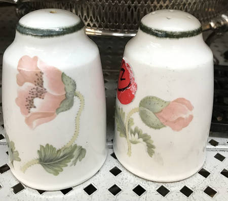 SLE34 Salt & Pepper Set