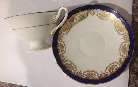 A11342 Footed Cup & Saucer Set
