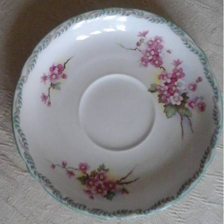 Blossom (Henley Shape) Saucer