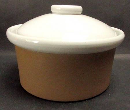 Bonne Cuisine 1 Qt Round Covered Casserole