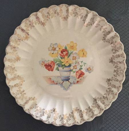 Spring Tulip by Sebring Pottery