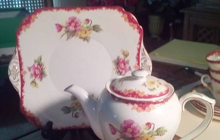 13467 Handled Cake Plate