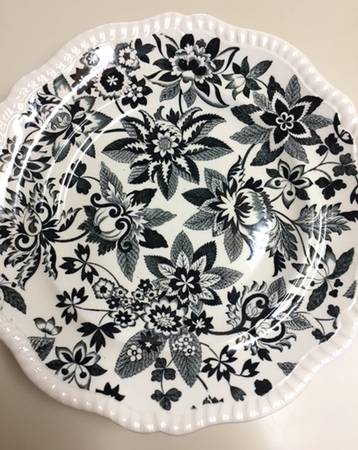 SP207 Black by Spode