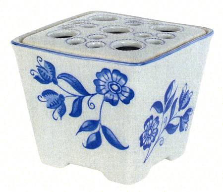 Delft Garden Square Pierced Flower Brick