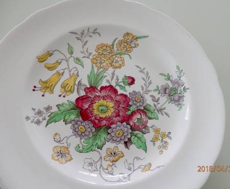 Raeburn (Scalloped) by Spode