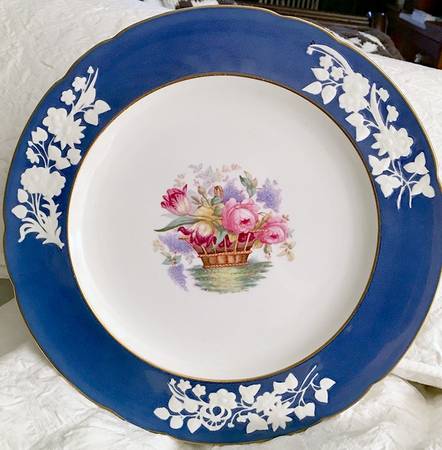 R8248 by Spode