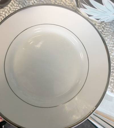 Silver Traditions Dinner Plate