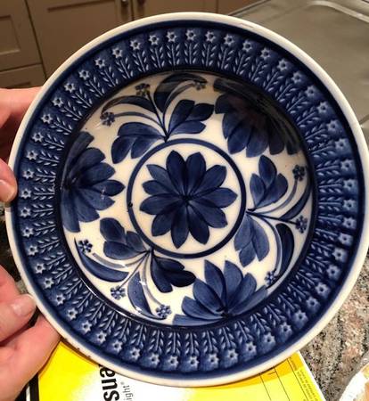 SQM9 Blue by Societe Ceramique