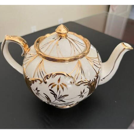 2443 Teapot & Lid