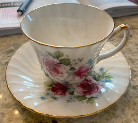 SUT85 Flat Cup & Saucer Set