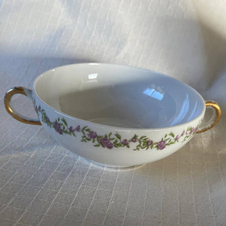 SY1263 Footed Cream Soup Bowl