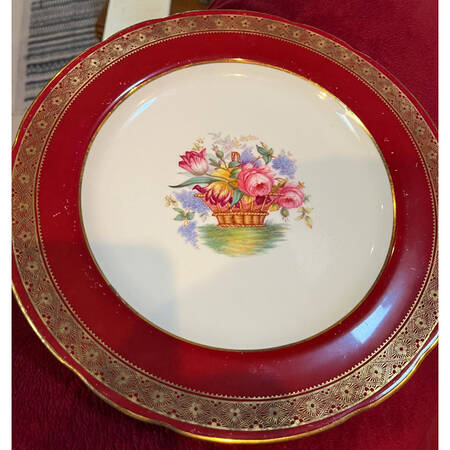 R8738 by Spode