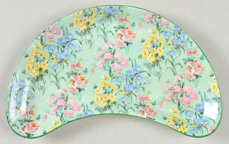 Melody (Smooth, Green Trim) Crescent Salad Plate