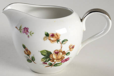 520 (Coupe) Creamer