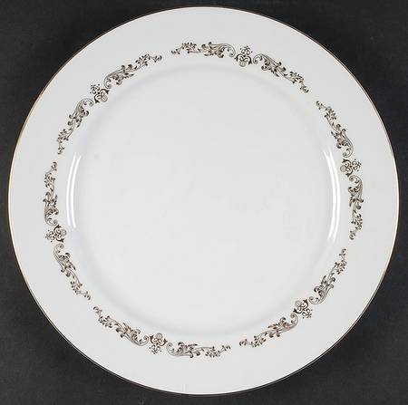 Aristocrat 12" Chop Plate (Round Platter)