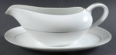 Lace Gravy Boat & Underplate