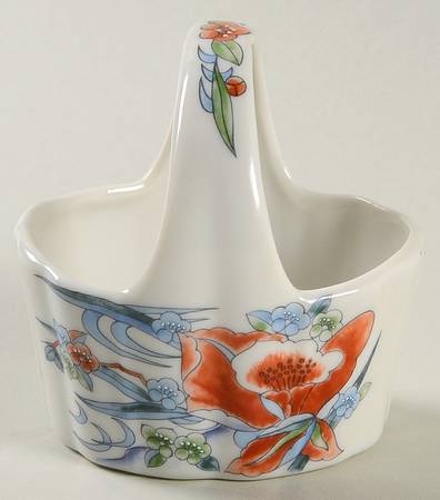 Flora 3" Handled Basket