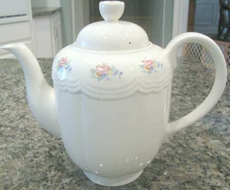 TAU4 Teapot & Lid
