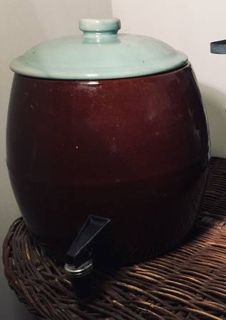 Country Fare (Glazed Bottom) China Beverage Server & Lid