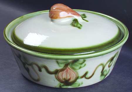 Harvest 2 Qt Round Covered Casserole