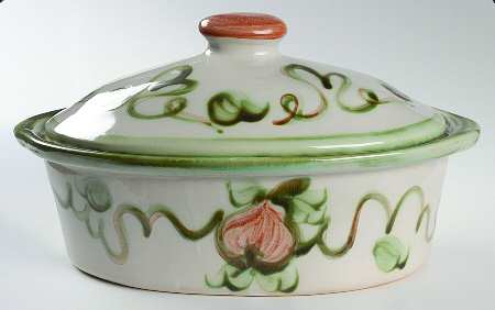 Harvest 3 Quart Oval Covered Casserole