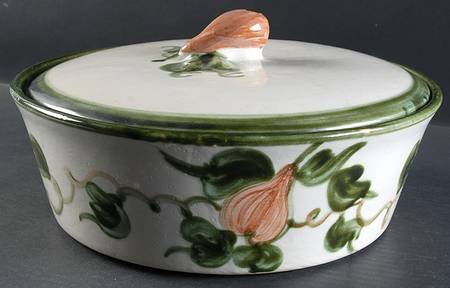 Harvest 6 Quart Round Covered Casserole
